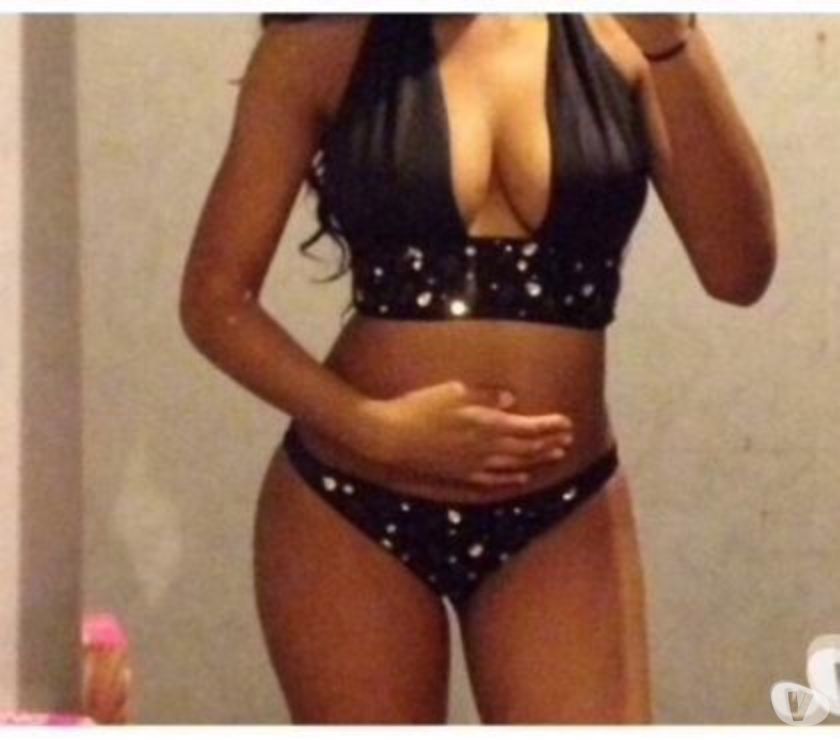 Prenez votre temps avec une charmante jeune fille